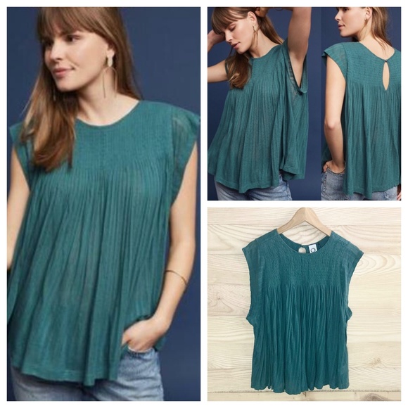 4/$20🛍ANTHROPOLOGIE GREEN SMOCKED SLEEVELESS TOP - Picture 7 of 8